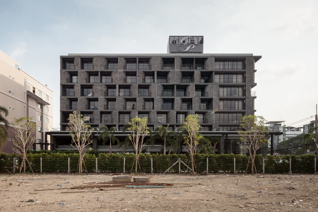 บริษัท ‘พอ สถาปัตย์ (POAR)’