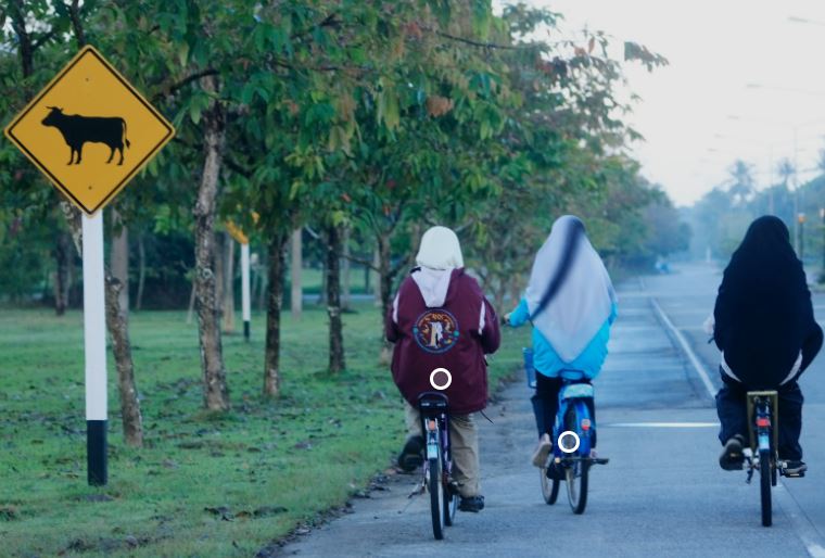 ปั่นจักรยาน WU