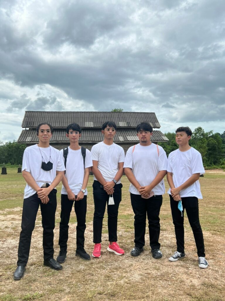 ภาพบรรยากาศน้องๆนักศึกษาชั้นปีที่ 1 ทริป ของรายวิชา ARC-121 การเขียนภาพ