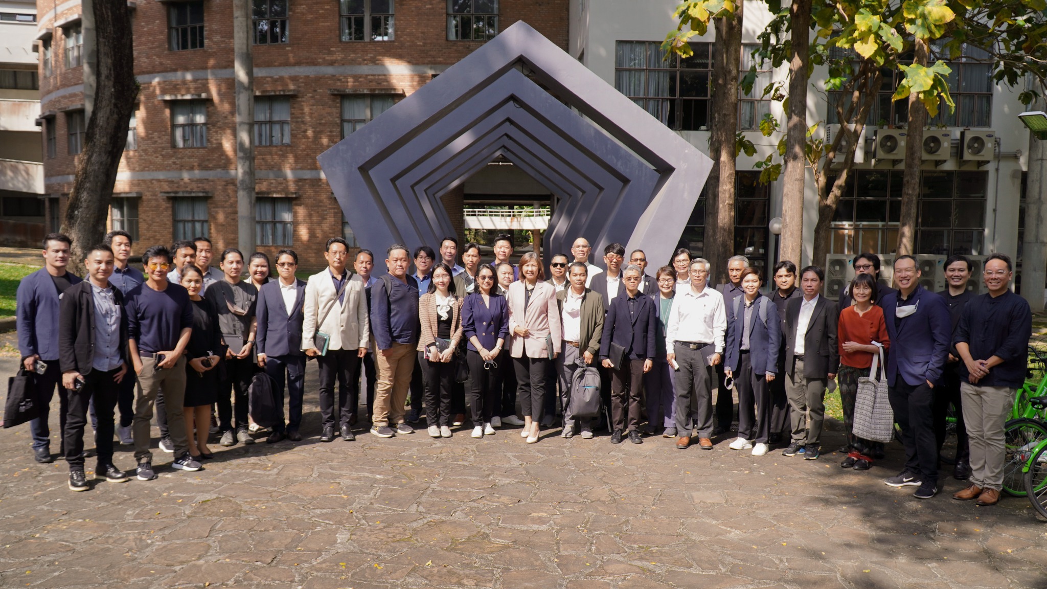 ตัวแทนคณบดีสำนักสถาปัตยกรรมศาสตร์และการออกแบบมหาวิทยาลัยวลัยลักษณ์ เข้าร่วมการประชุมสามัญสภาคณบดีคณะสถาปัตยกรรมศาสตร์แห่งประเทศไทย (สัญจร)