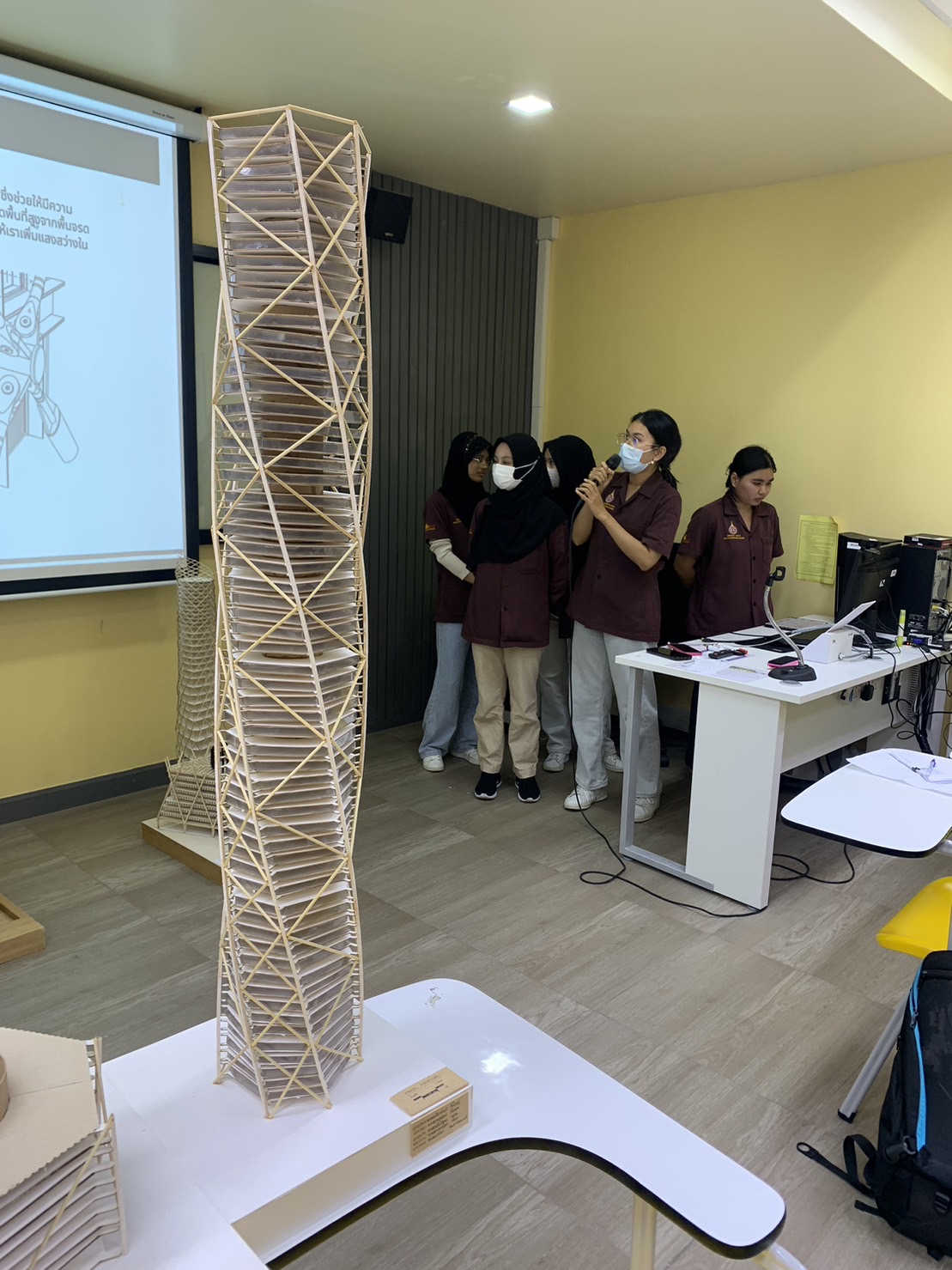 รายวิชา ARC62-431 เทคโนโลยีการก่อสร้างอาคารโครงสร้างพิเศษ 1