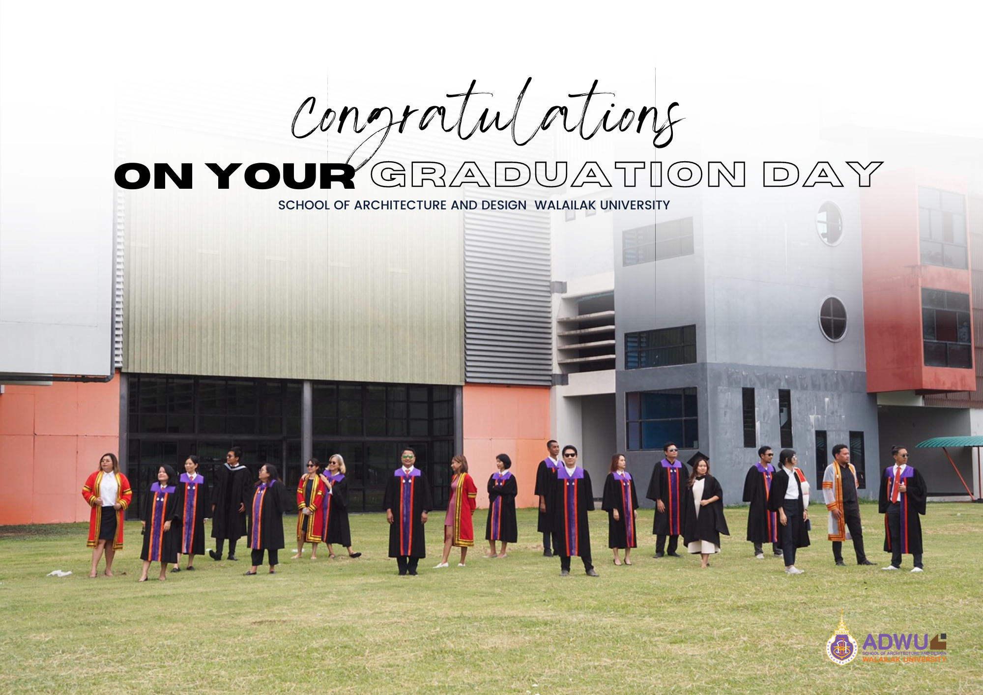 คณะผู้บริหารและทีมคณาจารย์ขอแสดงความยินดีกับบัณฑิตสำนักวิชาสถาปัตยกรรมศาสตร์และการออกแบบปี 2565 ในโอกาสเข้ารับพระราชทานปริญญาบัตร