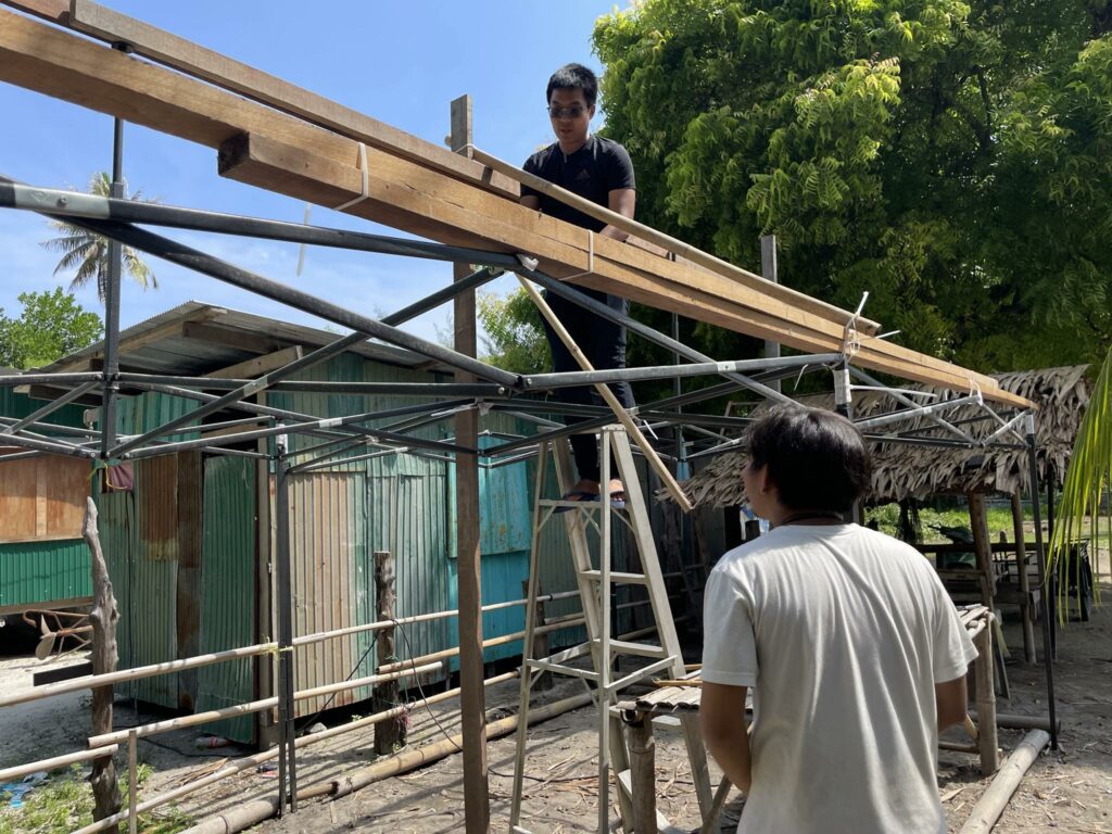 หัวข้อที่ 1 โครงการจัดทำแผนพัฒนาเกาะหลีเป๊ะ ภาคประชาชน The project to develop a community-based development plan for Koh Lipe
