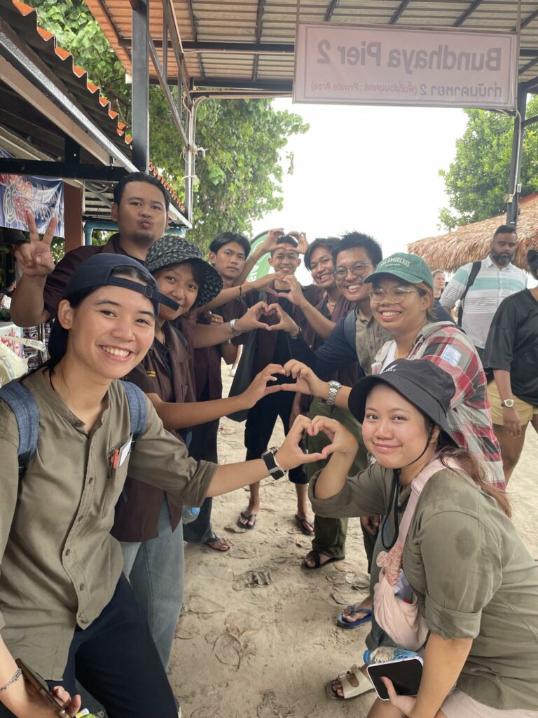 หัวข้อที่ 1 โครงการจัดทำแผนพัฒนาเกาะหลีเป๊ะ ภาคประชาชน The project to develop a community-based development plan for Koh Lipe