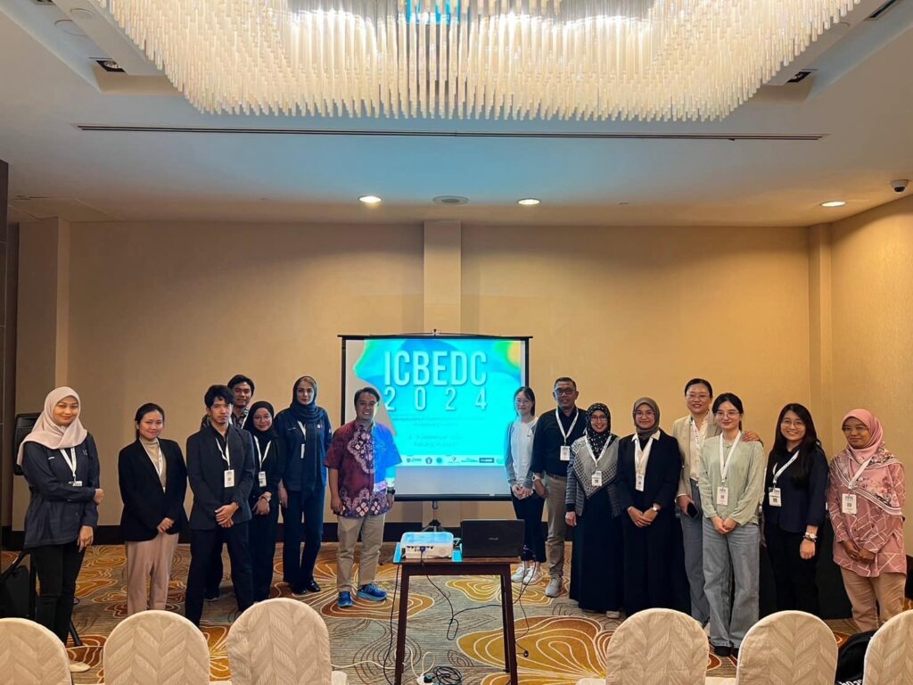 อ.รักสิริ และ อ.ธนวัฒน์ เข้าร่วมนำเสนอผลงานวิจัยและสร้างความร่วมมือกับคณาจารย์และนักวิจัย ณ ปีนัง ประเทศมาเลเซีย