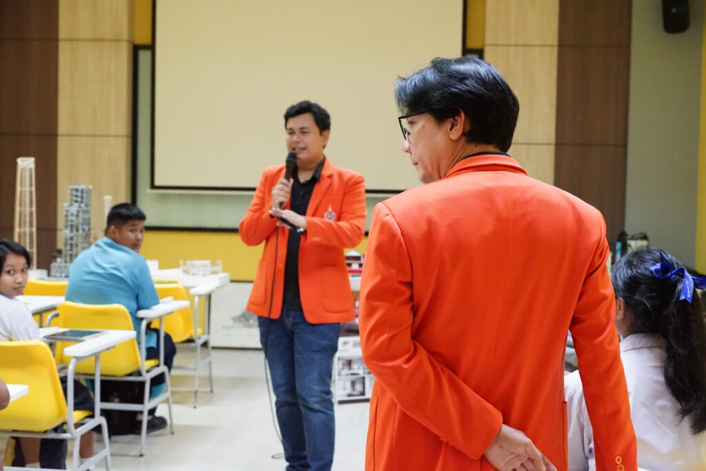 บรรยากาศการเปิดบ้าน ADWU